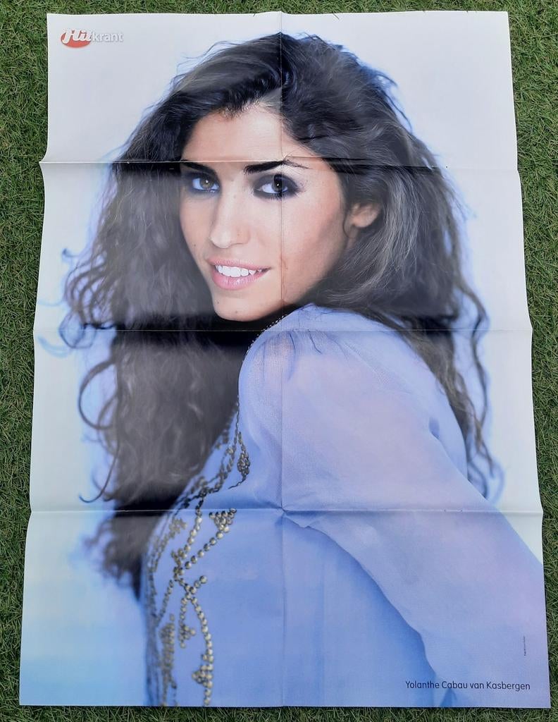 Grote Poster Hitkrant 2009 Yolanthe Cabau / 90210, Verzamelen, Ophalen of Verzenden, Gebruikt, A1 t/m A3, Film en Tv