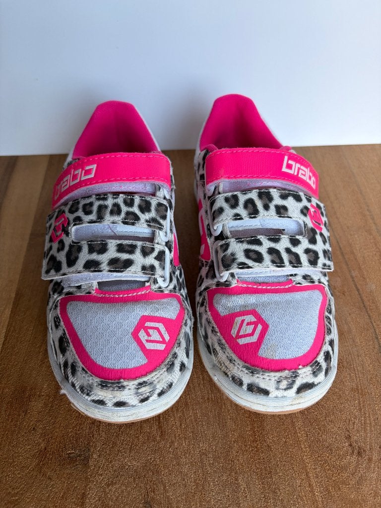 Brabo zaal schoenen maat 33, Sport en Fitness, Ophalen of Verzenden, Zo goed als nieuw, Schoenen