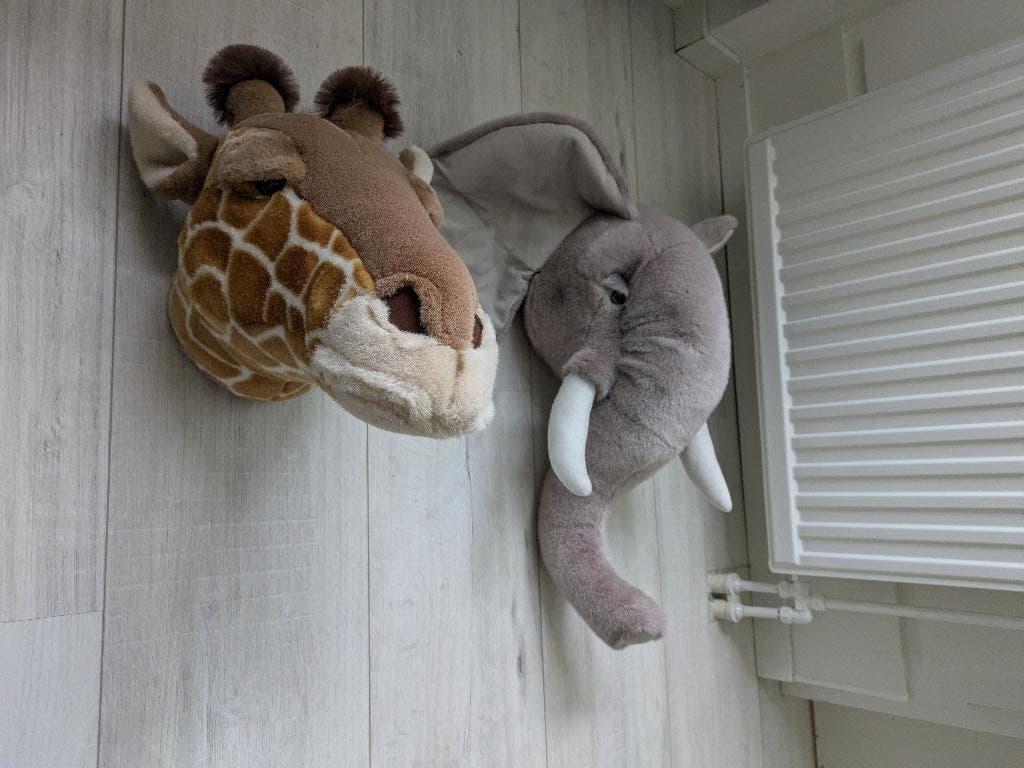 Dierenhoofden Giraffe en Olifant, Ophalen, Gebruikt, Wanddecoratie