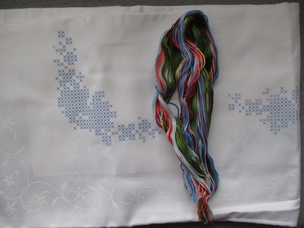 Tafelkleedje om te borduren., Ophalen, Nieuw, Handborduren, Borduurpakket