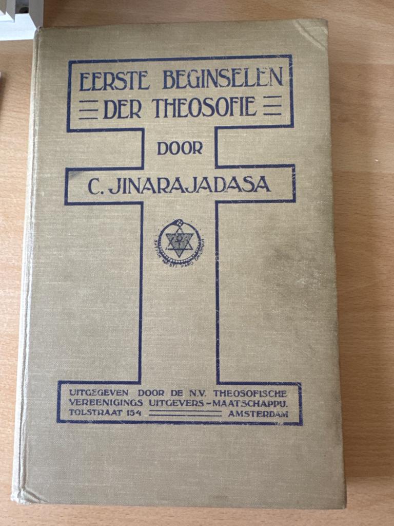 Eerste Beginselen der Theosofie - C. Jinarajadasa, Boeken, Ophalen of Verzenden, Gelezen, Spiritualiteit algemeen, Achtergrond en Informatie