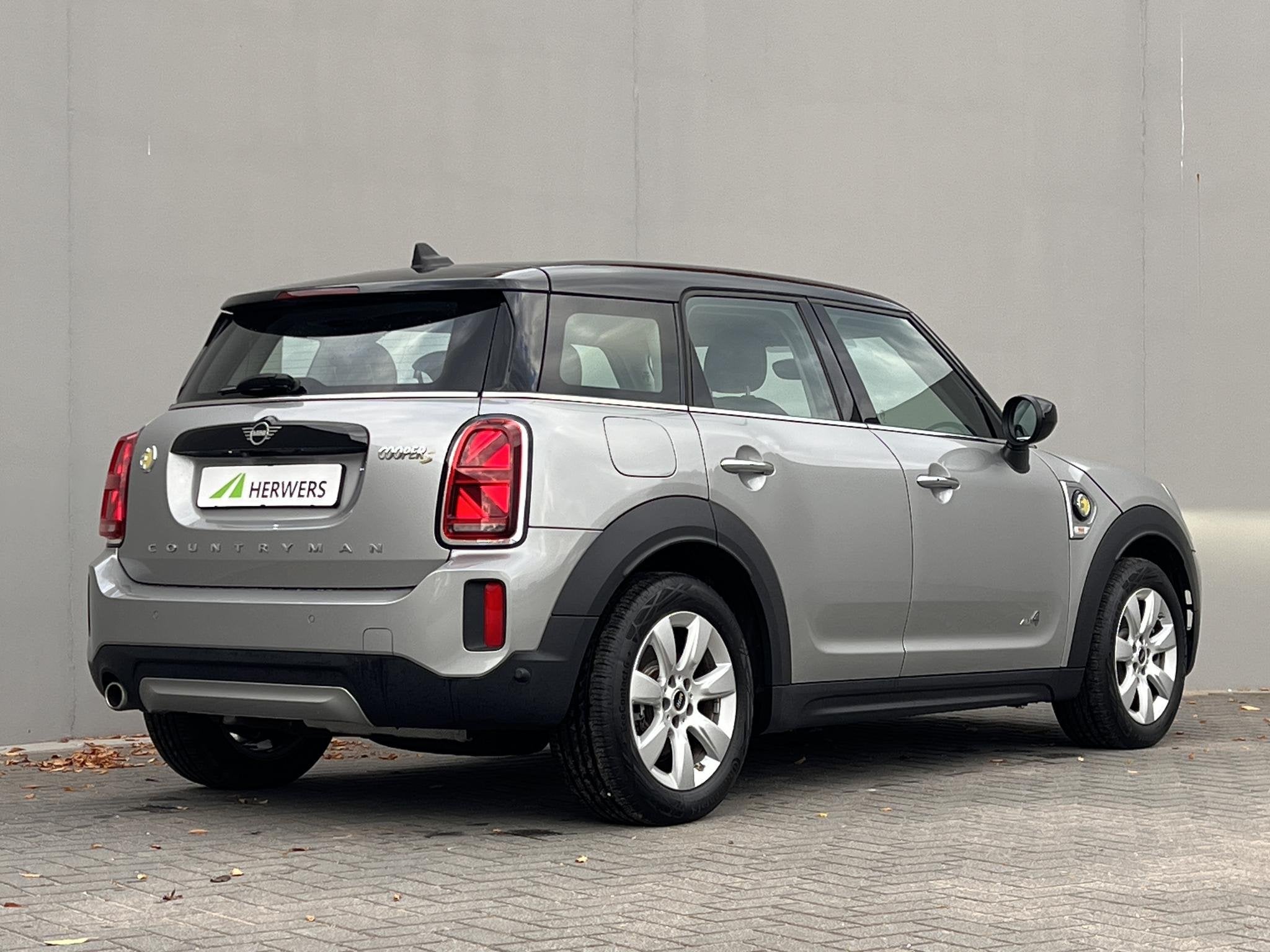 MINI Countryman 1.5 Cooper S E ALL4 ALL4 / Dealer onderhoude, Auto's, Automaat, Dealer onderhouden, Stof, Gebruikt