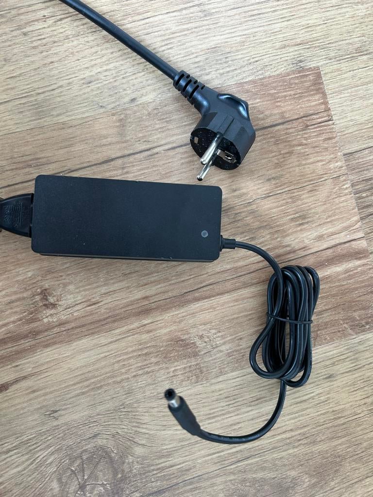 Universele Voeding Adapter 12V 5A 60W met Stroomkabel, Audio, Tv en Foto, Opladers, Ophalen of Verzenden, Nieuw