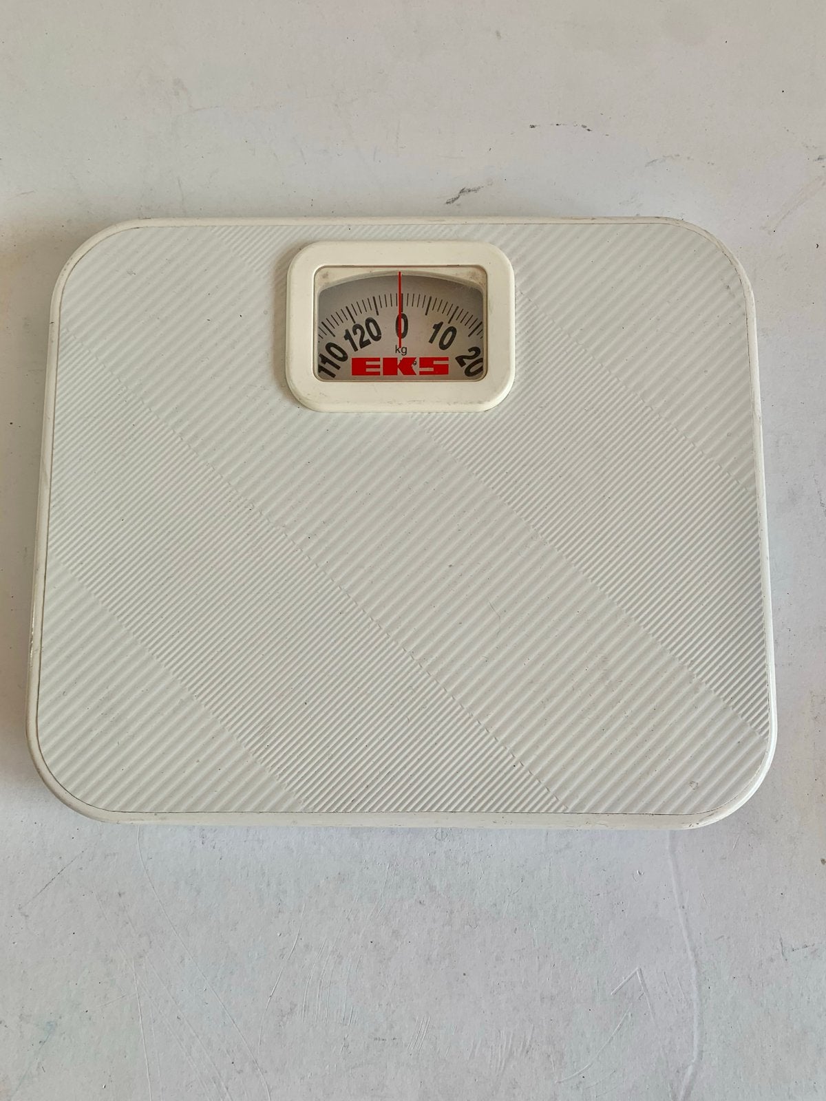 EKS Analoge Personenweegschaal - Max 130 kg, Witgoed en Apparatuur, Gebruikt, Analoog, 100 kg of meer, Ophalen of Verzenden