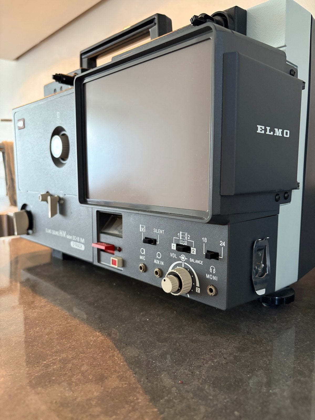 Elmo 8mm camera, projector, statief, flitser, spoel, scherm, Overige soorten, Minder dan 8x, Zo goed als nieuw, Camera