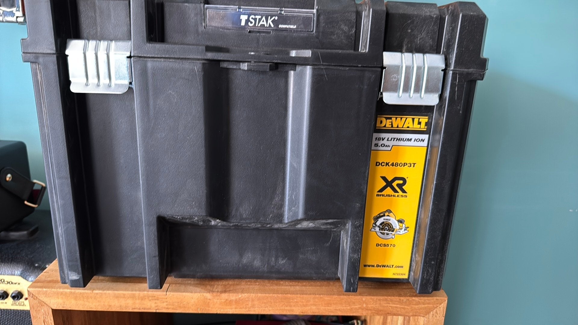 Te koop: DeWalt cirkelzaag DCS570 in TSTAK koffer incl. accu, Ophalen, Cirkelzaag, 600 tot 1200 watt, Zo goed als nieuw