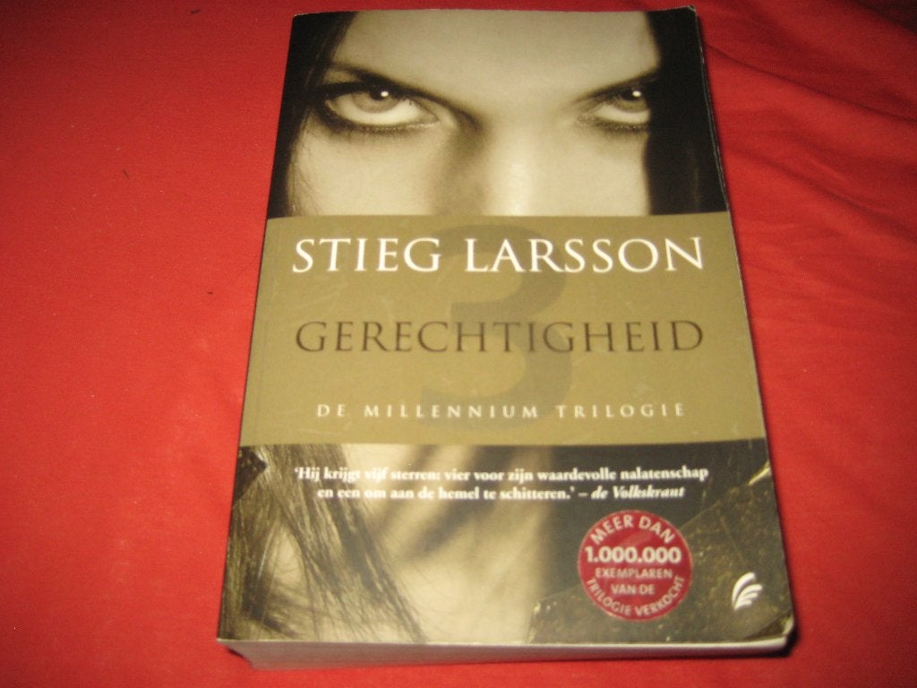Stieg Larsson: Gerechtigheid, De MIllennium Trilogie, Boeken, Ophalen of Verzenden, Zo goed als nieuw