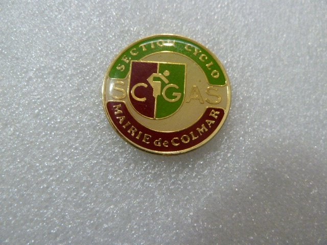 Vintage Pin Mairie de Colmar Section Cyclo, Verzamelen, Ophalen of Verzenden, Gebruikt, Stad of Land, Speldje of Pin