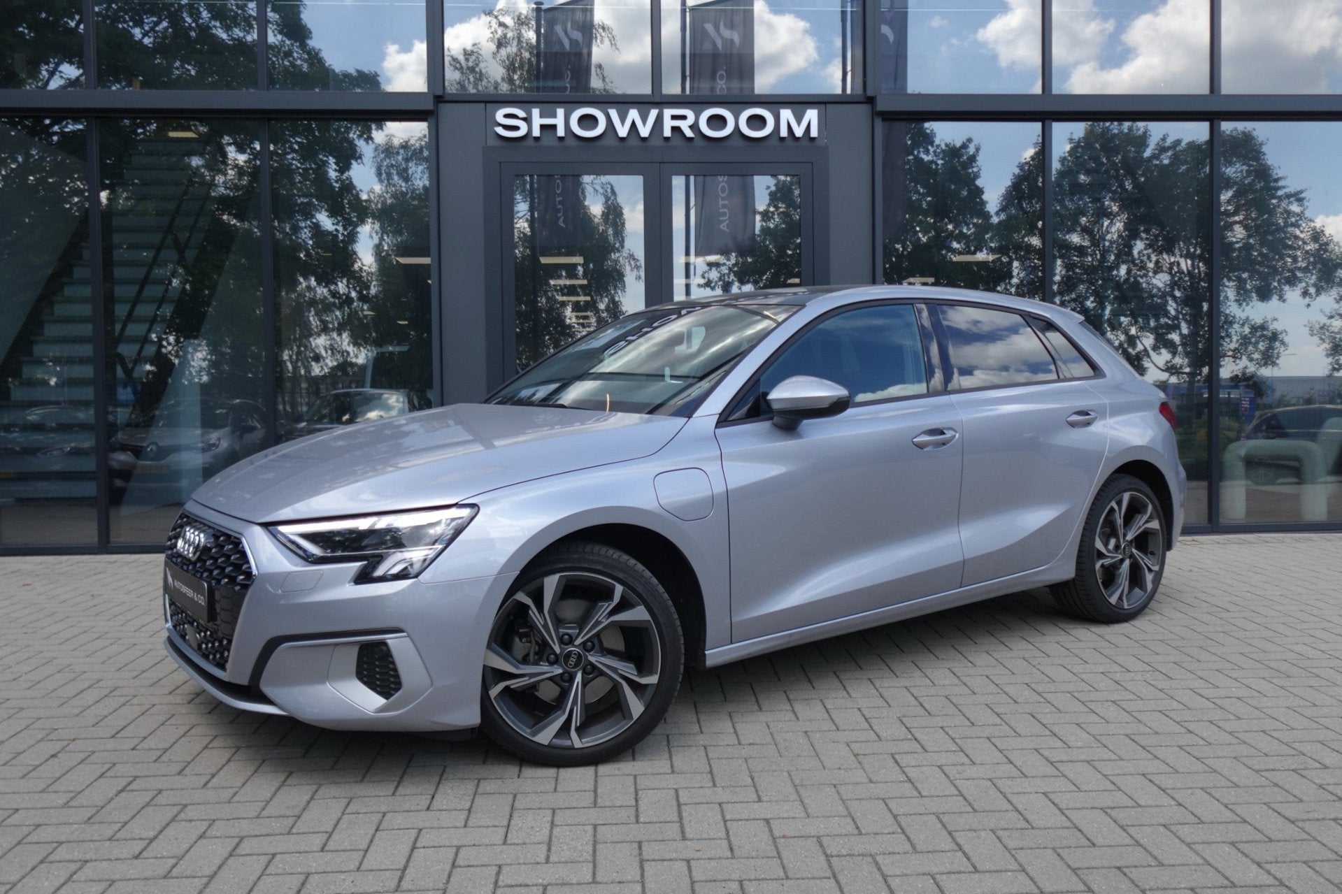 Audi A3 Sportback 40 TFSI e ACC CAMERA PANO VOL', Zwart, 4 cilinders, 150 pk, Adaptive Cruise Control