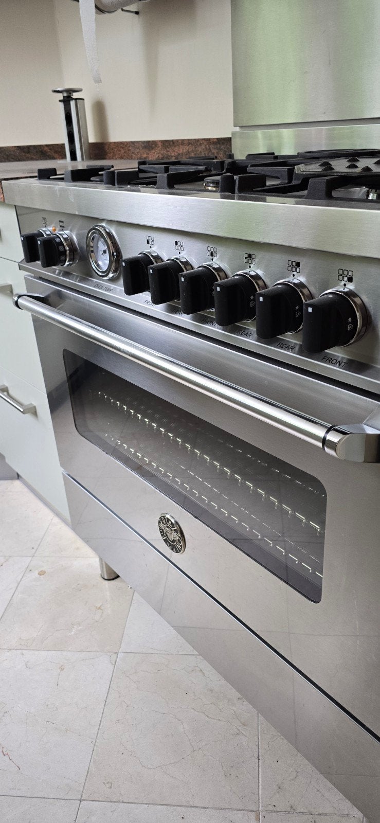 Bertazzoni Fornuis met Gasfornuis en Oven - RVS, Witgoed en Apparatuur, Fornuizen, Ophalen, Hete lucht, 60 cm of meer, Zo goed als nieuw