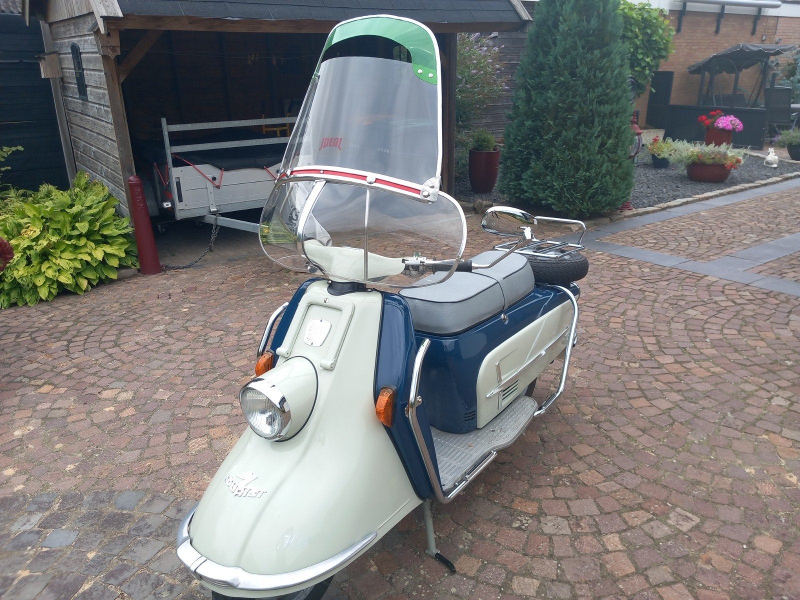 Zeer mooie oldtimer Heinkel  scooter  1964 met handleidingen, Fietsen en Brommers, Ophalen, 175 cc, Zo goed als nieuw, Heinkel 103 A-2