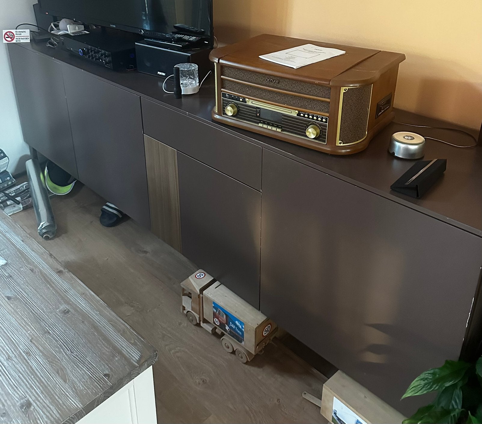 Dressoir, Huis en Inrichting, Kasten | Dressoirs, Gebruikt, 200 cm of meer, 50 tot 75 cm, Met lade(s), Met deur(en), Overige houtsoorten