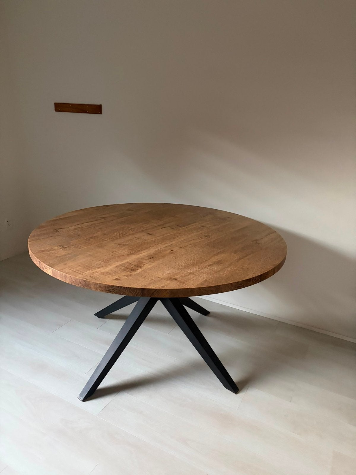 Ronde eettafel 140 cm, Huis en Inrichting, Tafels | Eettafels, Ophalen, 100 tot 150 cm, Zo goed als nieuw, Vier personen