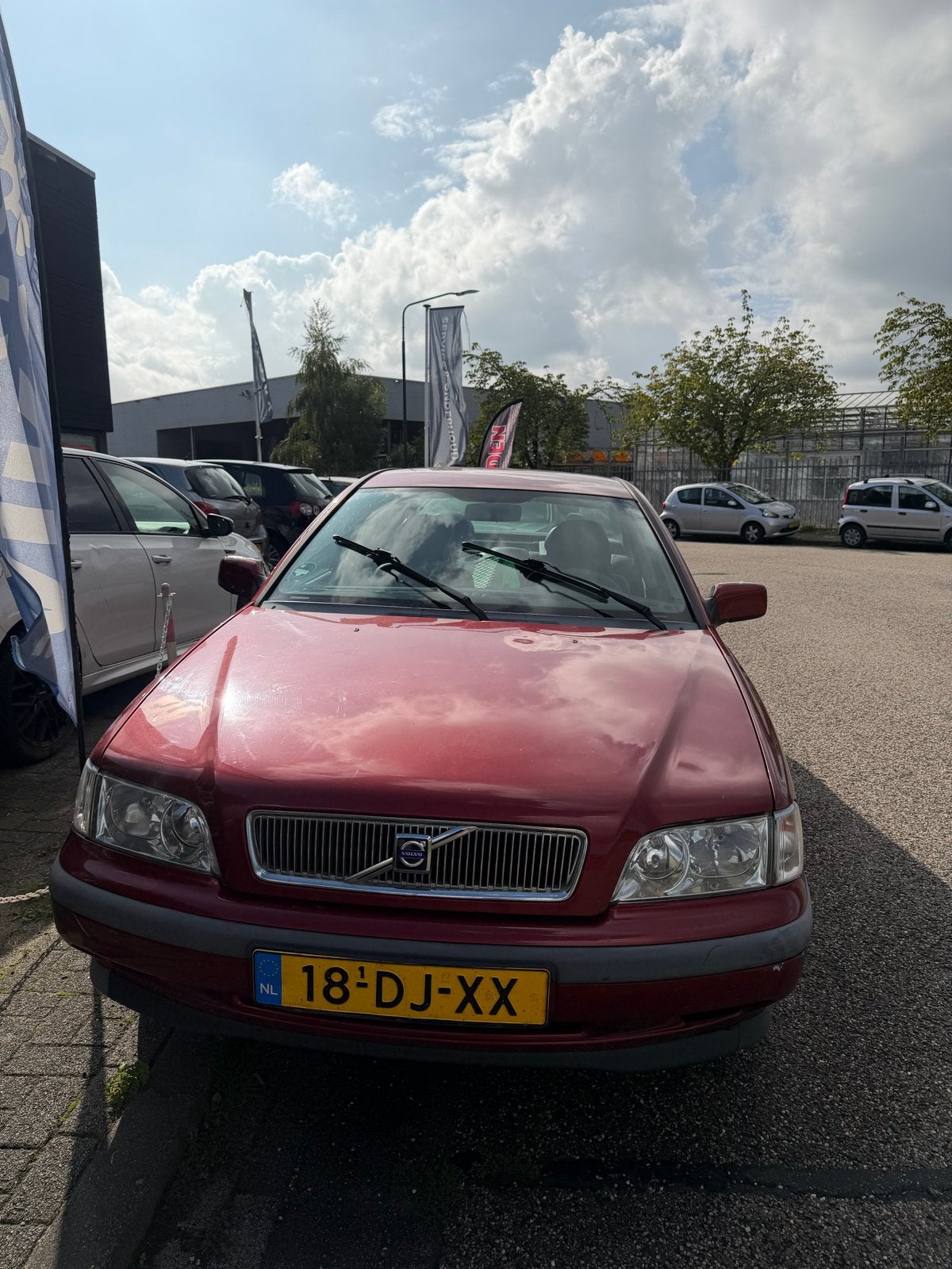 Volvo S40 1.8 1999 Rood, Auto's, Voorwielaandrijving, 4 cilinders, 122 pk, Origineel Nederlands