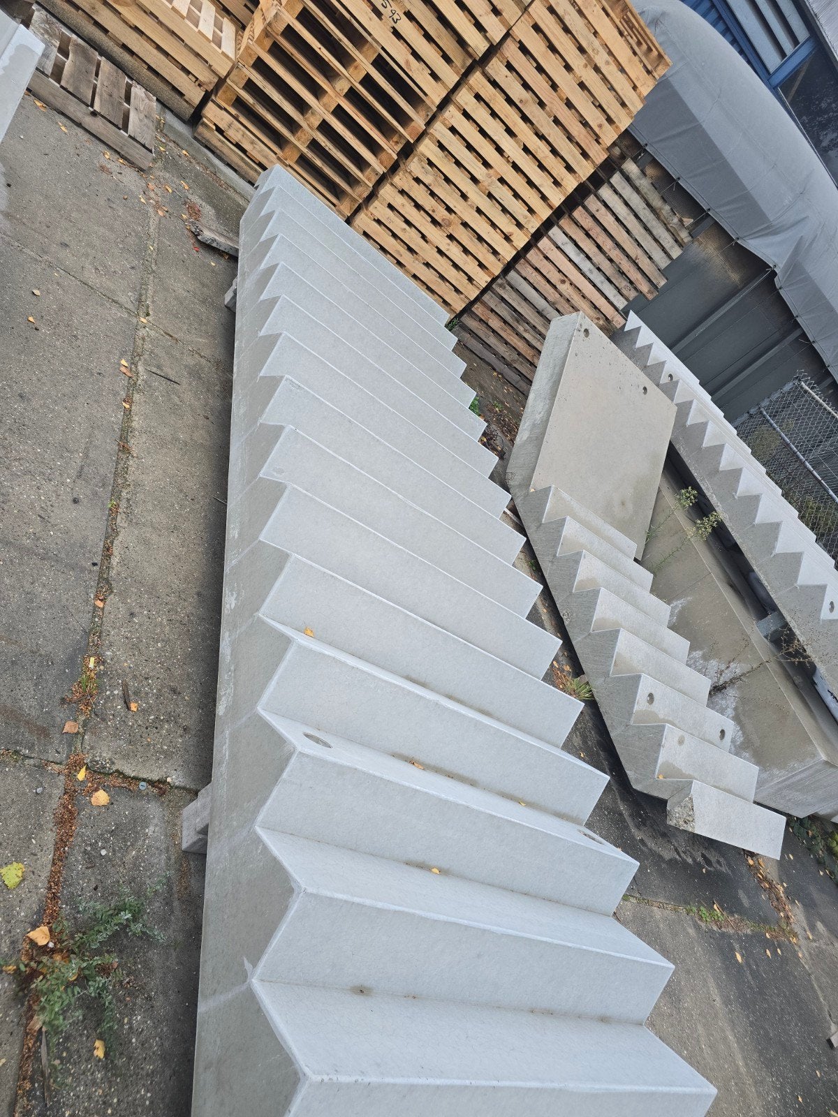 Betonnen trap - Robuust en duurzaam, Ophalen, Nieuw, Trap, 2 tot 4 meter