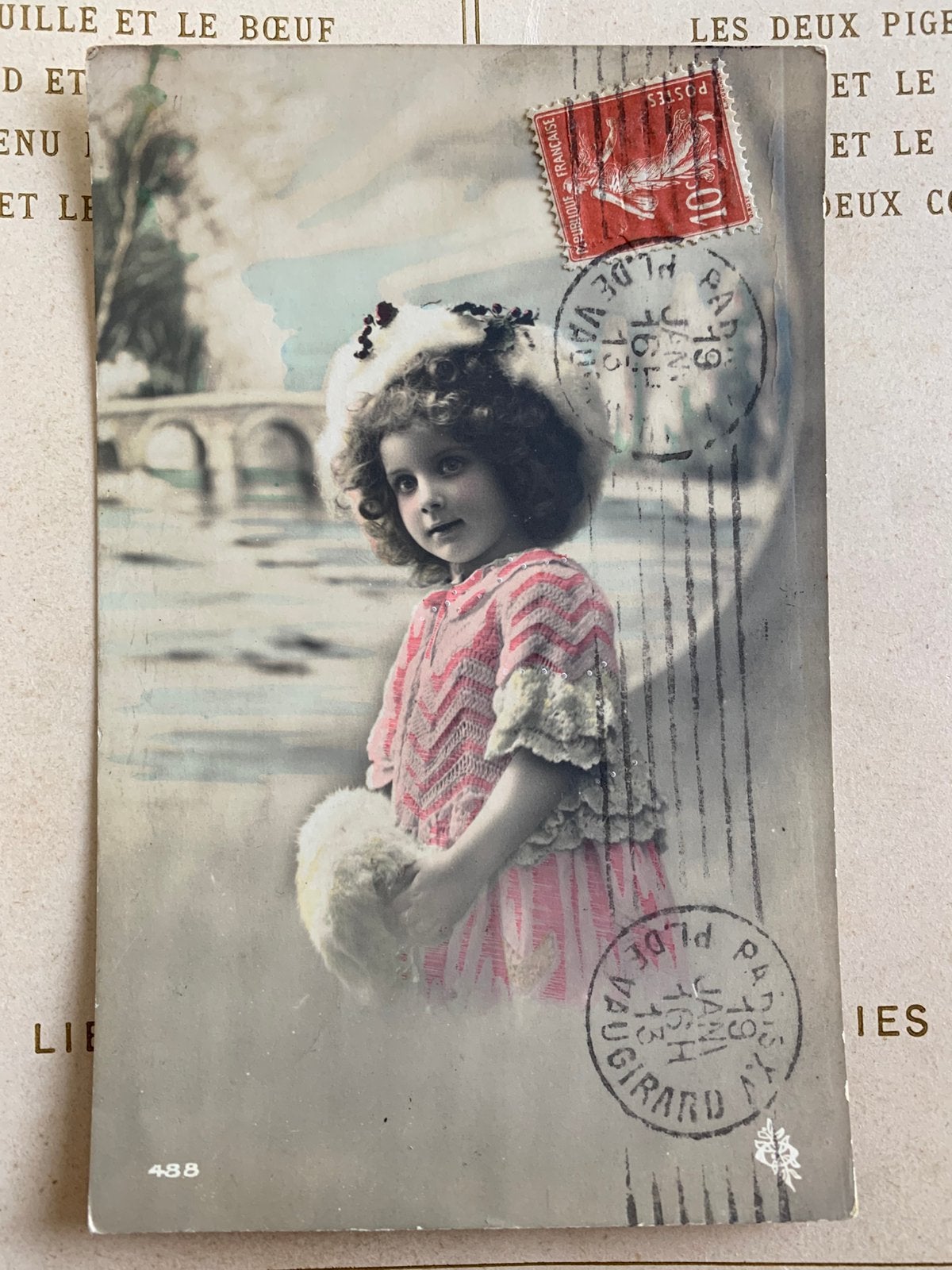1913 Meisje in roze jurk, Verzamelen, Ophalen of Verzenden, Voor 1920, Gelopen, Kinderen