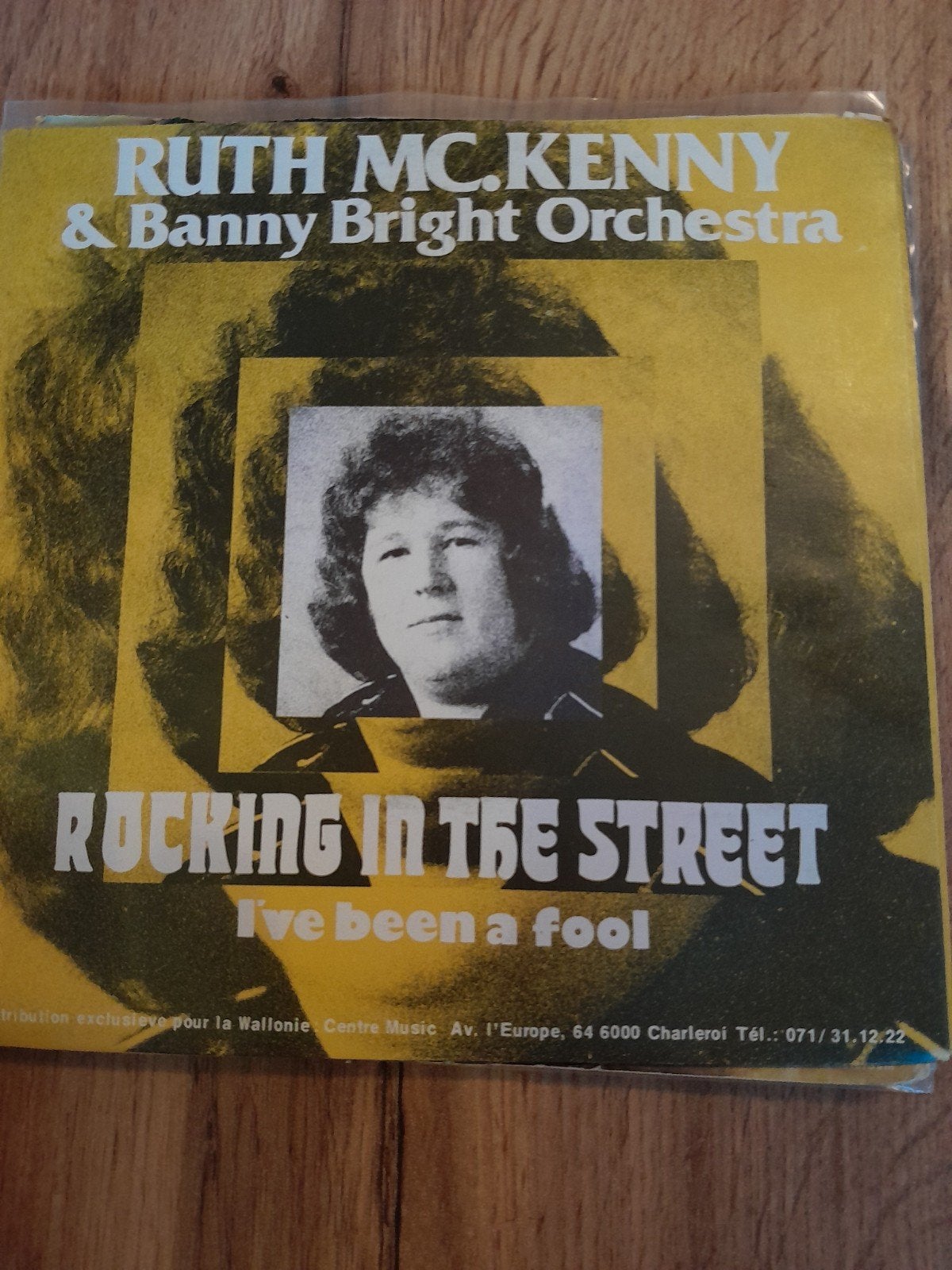 ruth mckenny 7 inch rocking in the street, Ophalen of Verzenden, Zo goed als nieuw, Pop