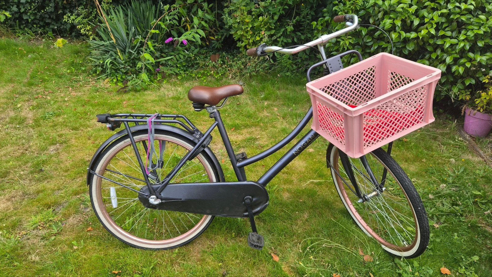 Meidenfiets 26 inch - Super nette staat met 3 versnellingen, Fietsen en Brommers, Fietsen | Meisjes, Ophalen, Zo goed als nieuw
