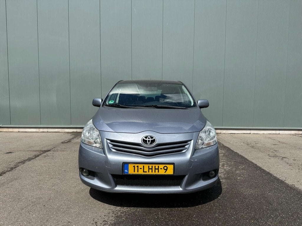 Toyota Verso 1.8 VVT-i Bns 7 PERSOONS | PANORAMADAK | KEYLES, Auto's, Toyota, 450 kg, Parkeersensor, 4 cilinders, Blauw