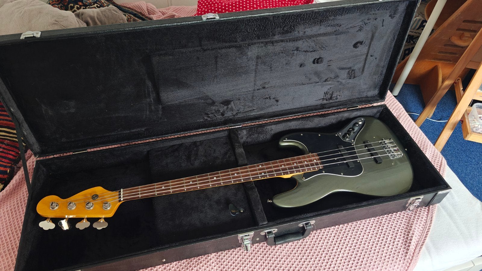 1977 Fender Jazz bass (Vox Humana hals, EMG,Sadowsky preamp), Ophalen of Verzenden, Gebruikt, Solid body, Fender