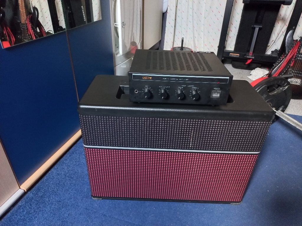 Eagle  PA 2020E microfoon/gitaarversterker met  Speakerbox, Ophalen, Gebruikt, Minder dan 500 watt, Keyboardversterker