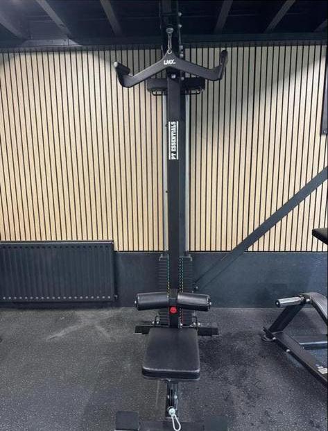 Pt Essentials Lat Pulldown - Zeer Goede Staat, Rug, Pt essentials, Overige typen, Zo goed als nieuw