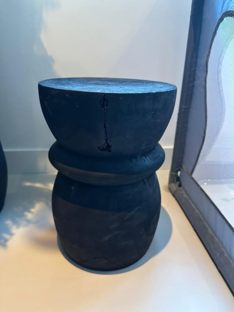Kruk | echt hout | zwart | 40 cm hoog | 28 cm diameter | €50, Ophalen, Zo goed als nieuw, Hout
