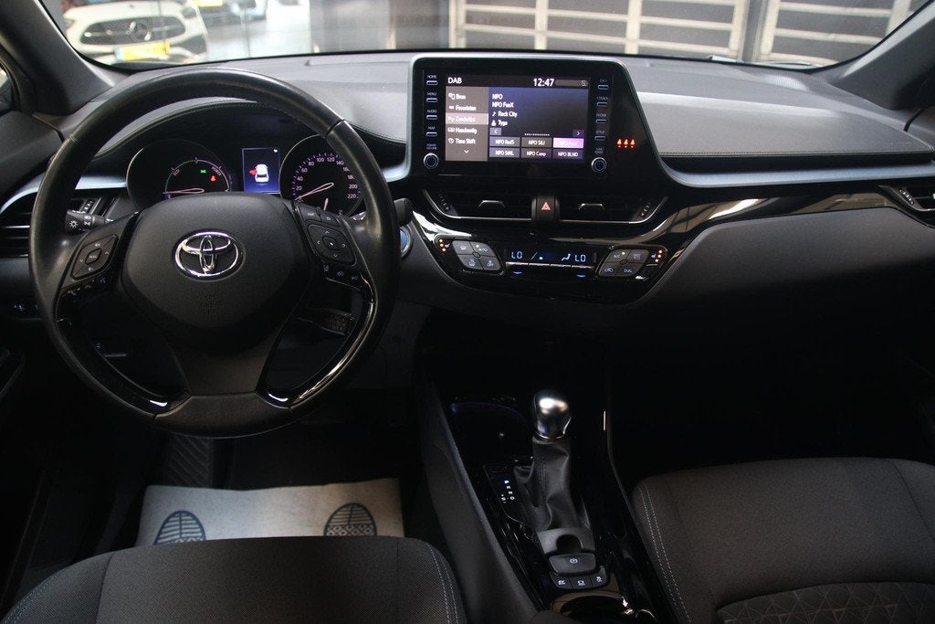 Toyota C-HR 2.0 Hybrid Dynamic XENON-CLIMA-STOEL VRM-CAMERA, Auto's, Stof, Euro 6, 4 cilinders, Automatische klimaatregeling