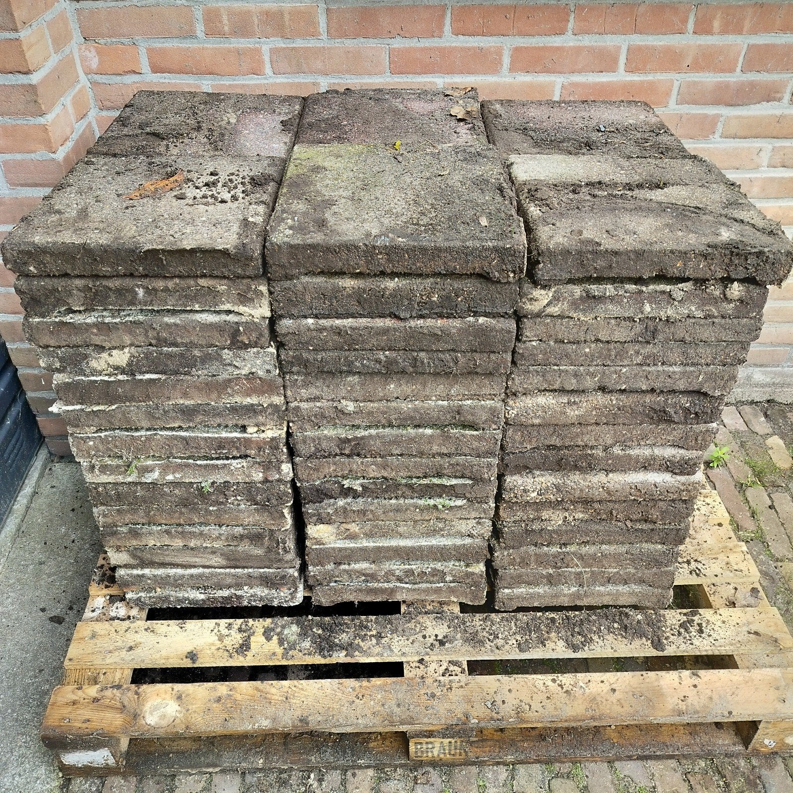 30x30 tegels gratis af te halen (circa 100 stuks), Tuin en Terras, Tegels en Klinkers, Ophalen