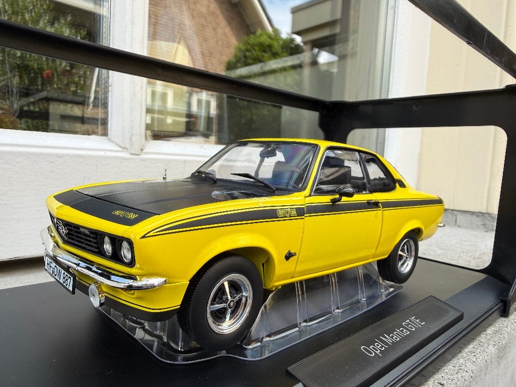 1:18 Opel Manta A GT/E geel 1975 Norev 183638, Hobby en Vrije tijd, Modelauto's | 1:18, Nieuw, Auto, Norev, Ophalen of Verzenden