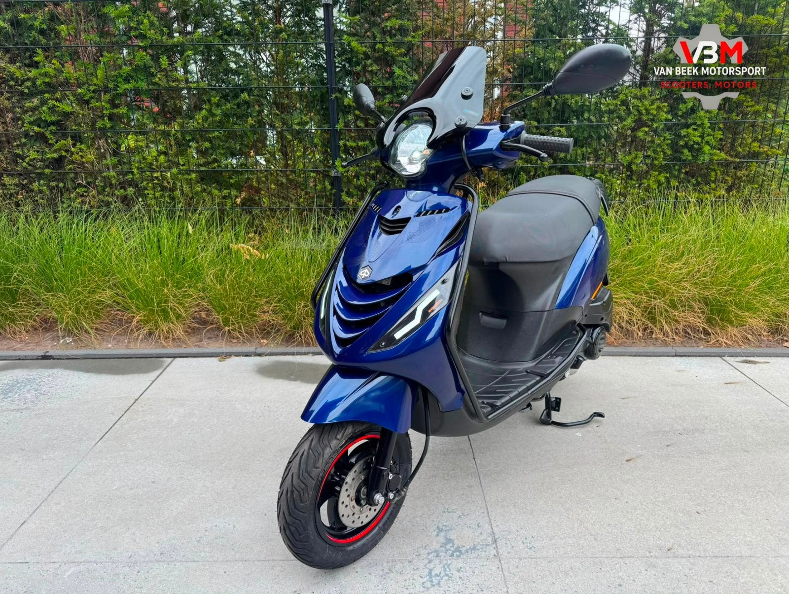 Piaggio zip 2020 brom candy blue, Ophalen, Maximaal 45 km/u, Zip, Zo goed als nieuw
