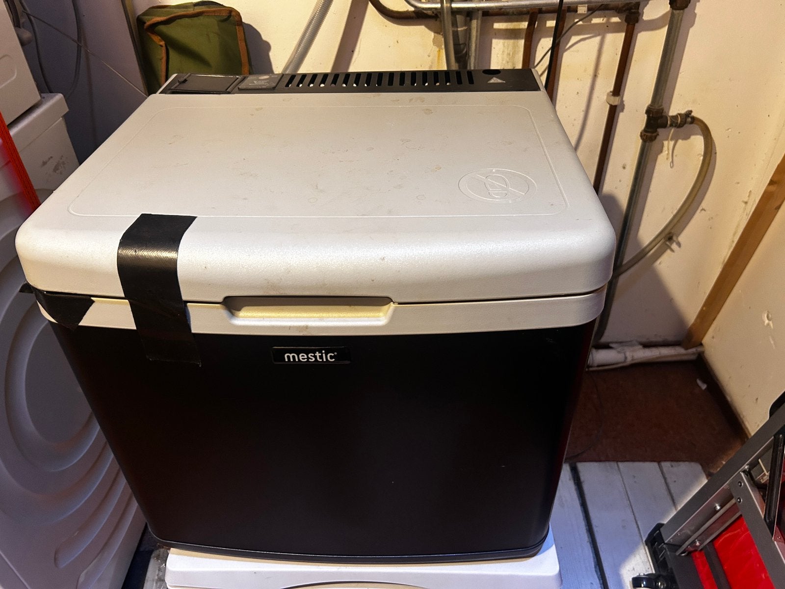 Mestic mac 40 inclusief 10 kg bp gasfels (vol), Caravans en Kamperen, Ophalen, Zo goed als nieuw, Koeltas, Compressor
