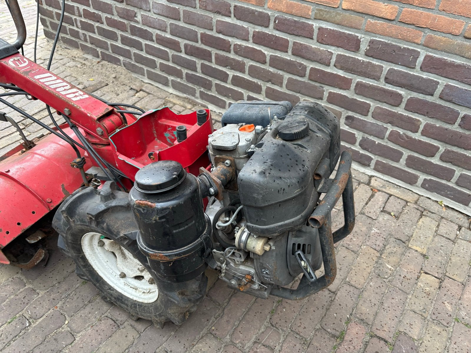 Nibbi twee wielige tuinfrees met Lombardini diesel, Ophalen, Grondbewerking