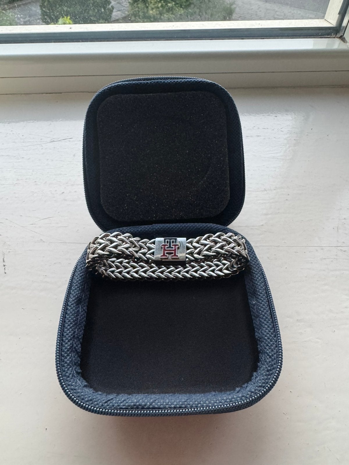 Tommy Hilfiger armband, Ophalen, Zo goed als nieuw, Zilver