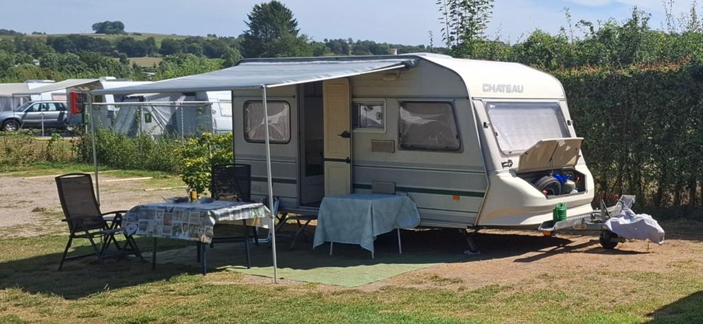 Lichte 4-ps caravan Fiamma zakluifel Isabella voortent, Chateau, Luifel, Particulier, 4 tot 5 meter