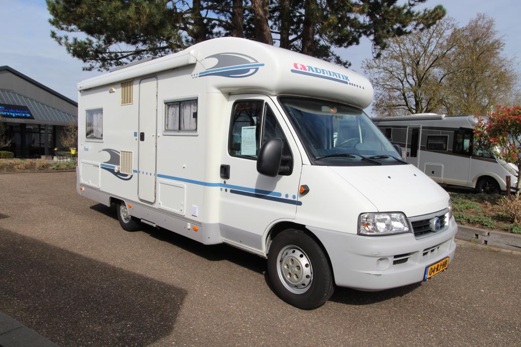 Adria Coral 650SP (bj 2005), Caravans en Kamperen, Campers, Luifel, Fiat, Bedrijf, Tot en met 3