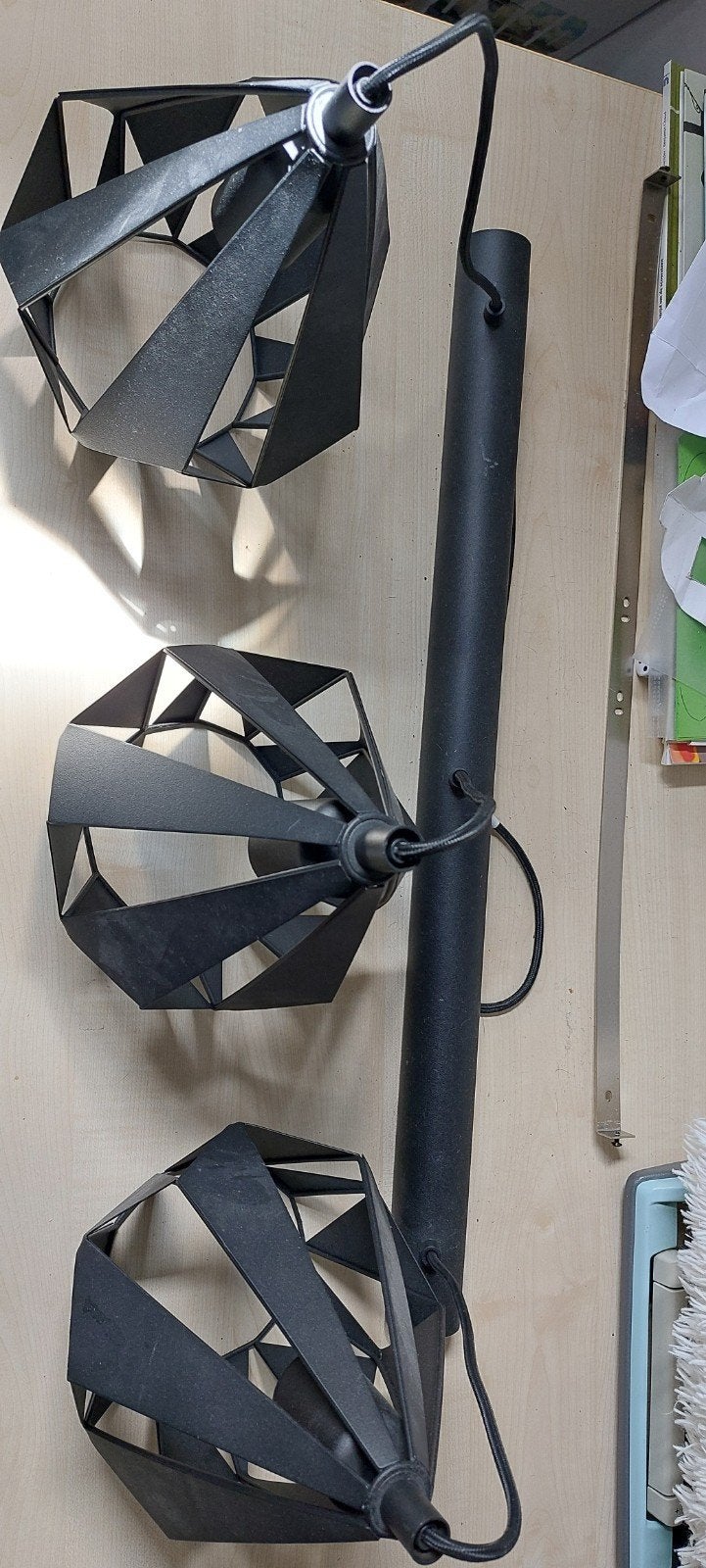 Eglo Carlton, met 3 lampen, Huis en Inrichting, Lampen | Hanglampen, Gebruikt, Metaal, Industrieel, Modern, Geometrisch, E27 (groot)