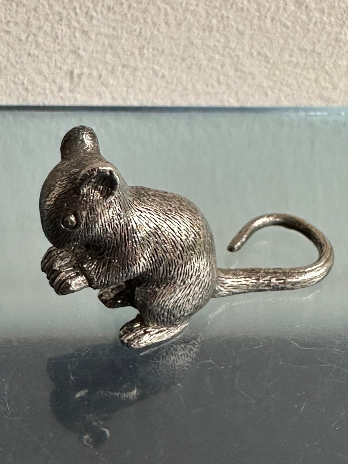 Oud verzilverd tin Muis beeldje miniatuur, Ophalen of Verzenden, Gebruikt