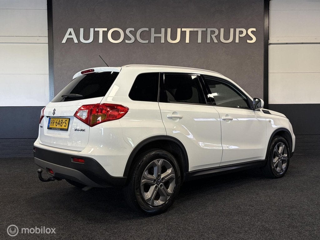 Suzuki Vitara 1.6 Exclusive 1E EIG / DEALER OH / CLIMA / CRU, Voorwielaandrijving, Stof, 4 cilinders, 400 kg