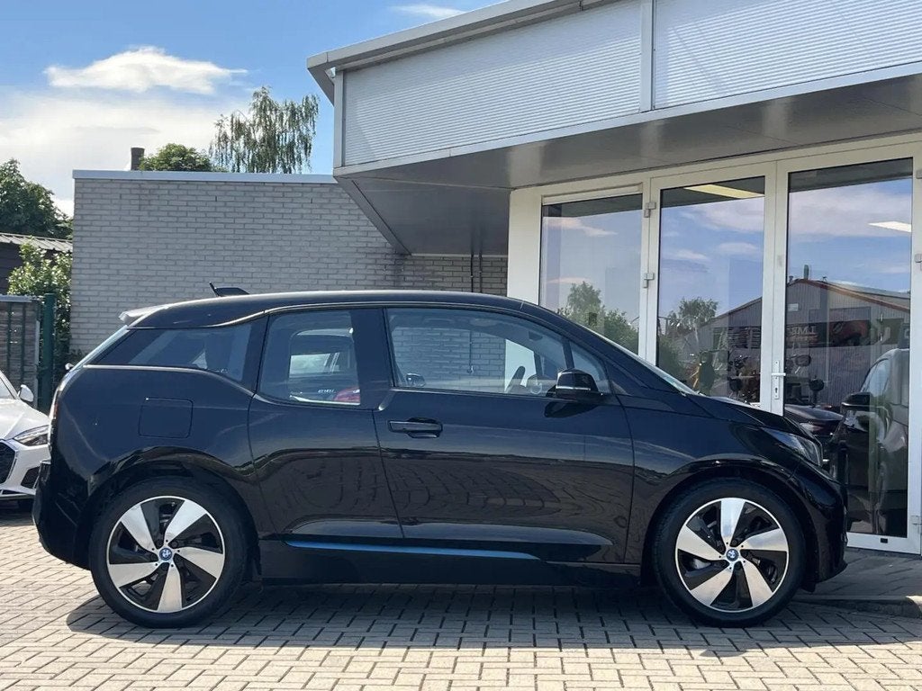 BMW i3 170PK 94Ah 33 kWh NL AUTO LED+GROOT SCHE € 13.380,0, Automaat, Stof, Gebruikt, 4 stoelen