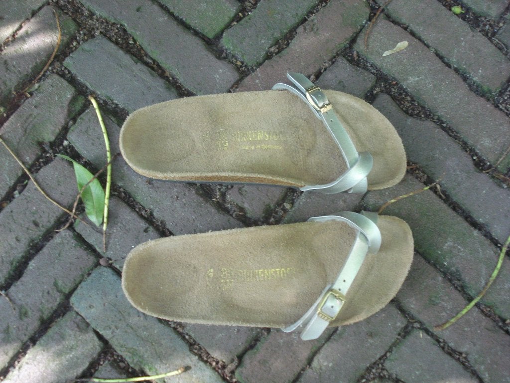 BIRKENSTOCK PIAZZA BRONS 38 NU GRATIS VERZENDING PER POST, Kleding | Dames, Schoenen, Slippers, Overige kleuren, Verzenden, Zo goed als nieuw