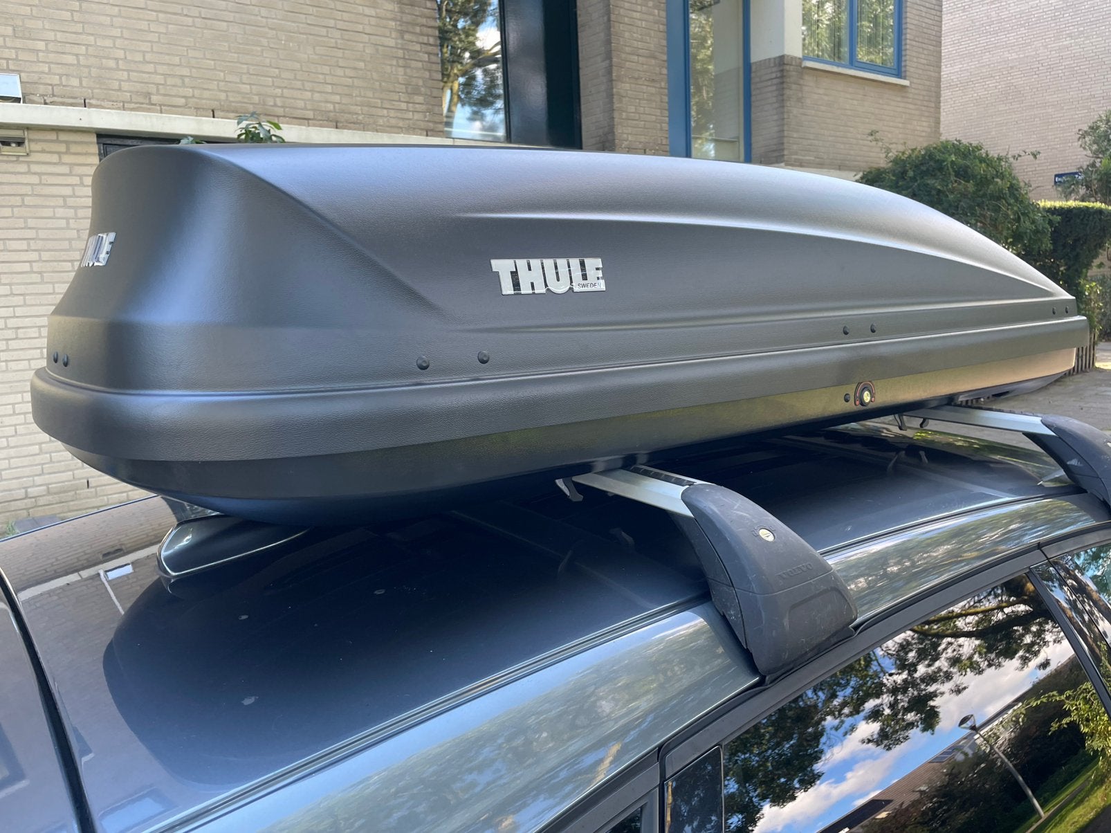 Te huur: Thule Pacific L 780 dakkoffer, Auto diversen, Ophalen of Verzenden, Zo goed als nieuw