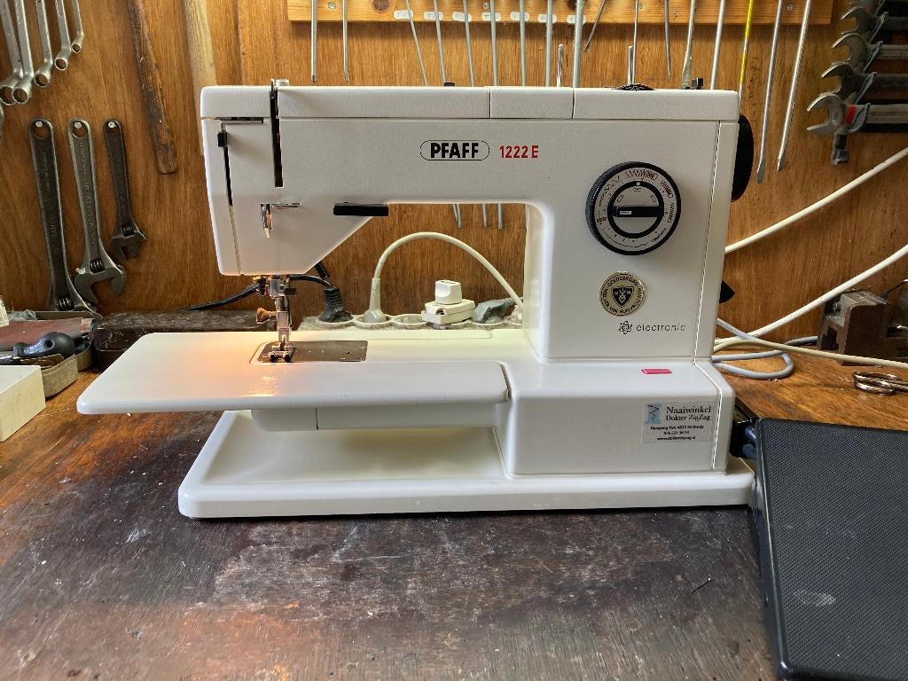 Pfaff 1222E naaimachine met dubbeltransport (idt), Hobby en Vrije tijd, Duitsland, Ophalen of Verzenden, Pfaff, Industrieel