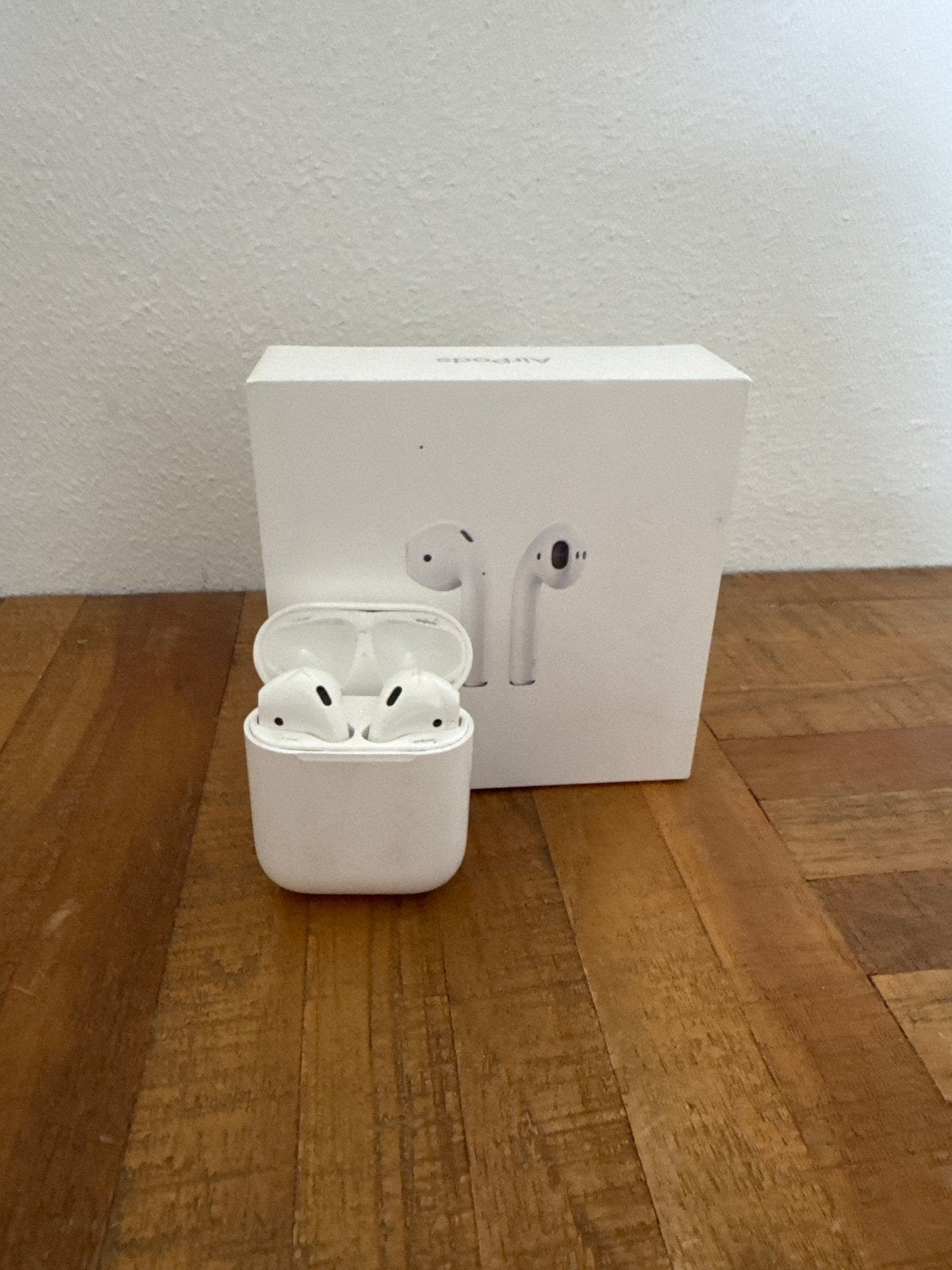 Apple AirPods met oplaadcase (2e generatie), In-ear, Gebruikt, Bluetooth, Ophalen of Verzenden