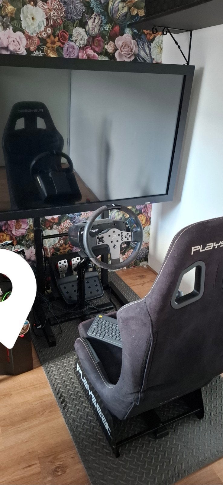 Complete simulator incl TV, Playseat, Fanatec CSL, Logitech, Computers en Software, Joysticks, Zo goed als nieuw, Ophalen of Verzenden