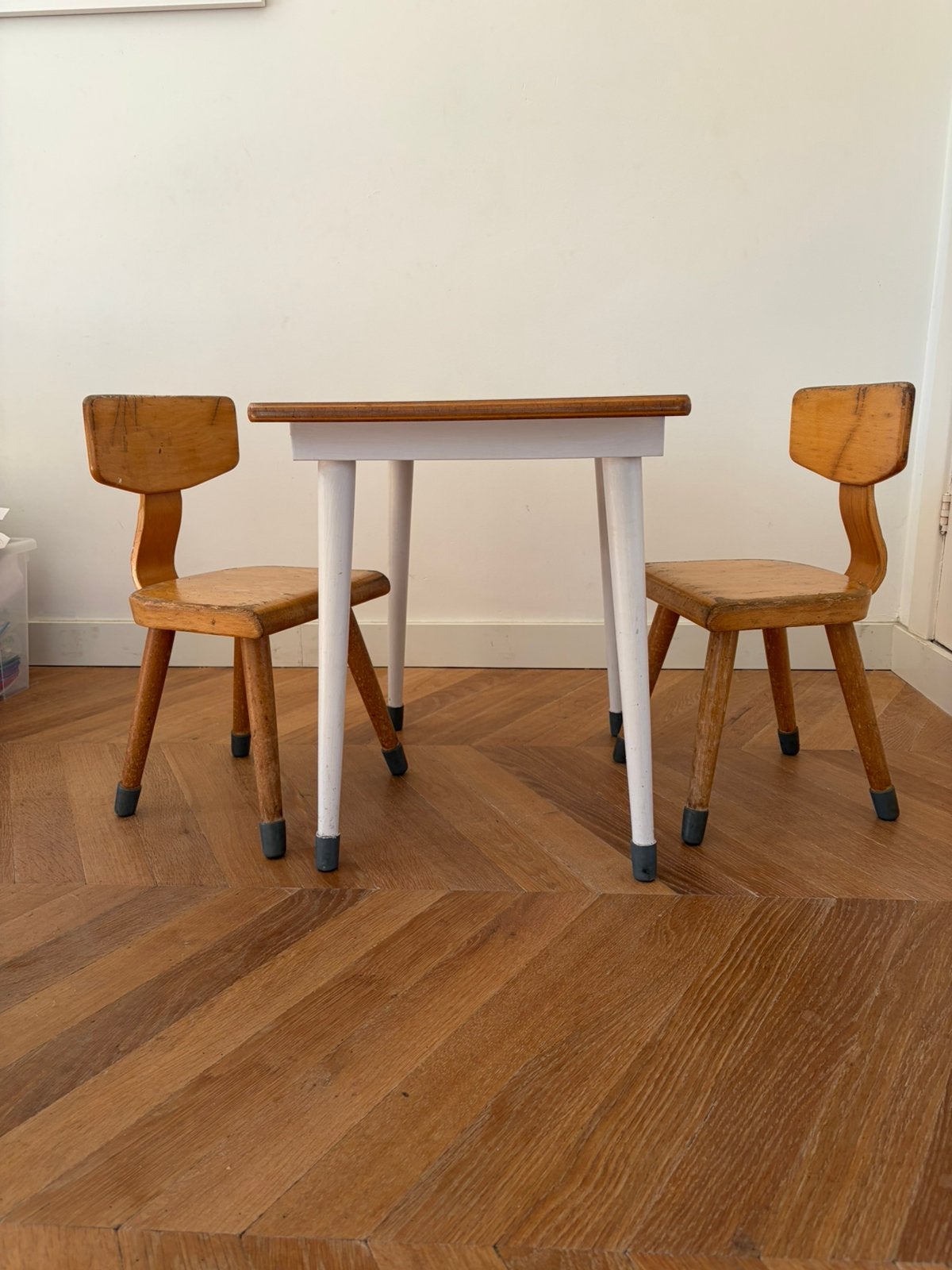Houten speeltafel en 2 stoelen, Ophalen, Gebruikt, Tafel(s) en Stoel(en)