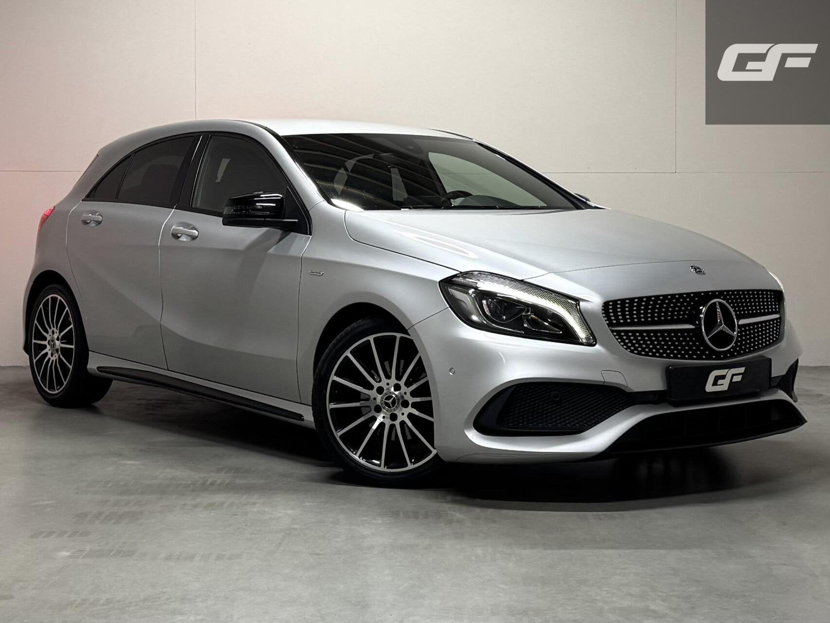 Mercedes A-klasse Edition AMG Carplay Cruise Camera NAP, Auto's, Mercedes-Benz, Gebruikt, 4 cilinders, Met garantie (alle), 163 pk