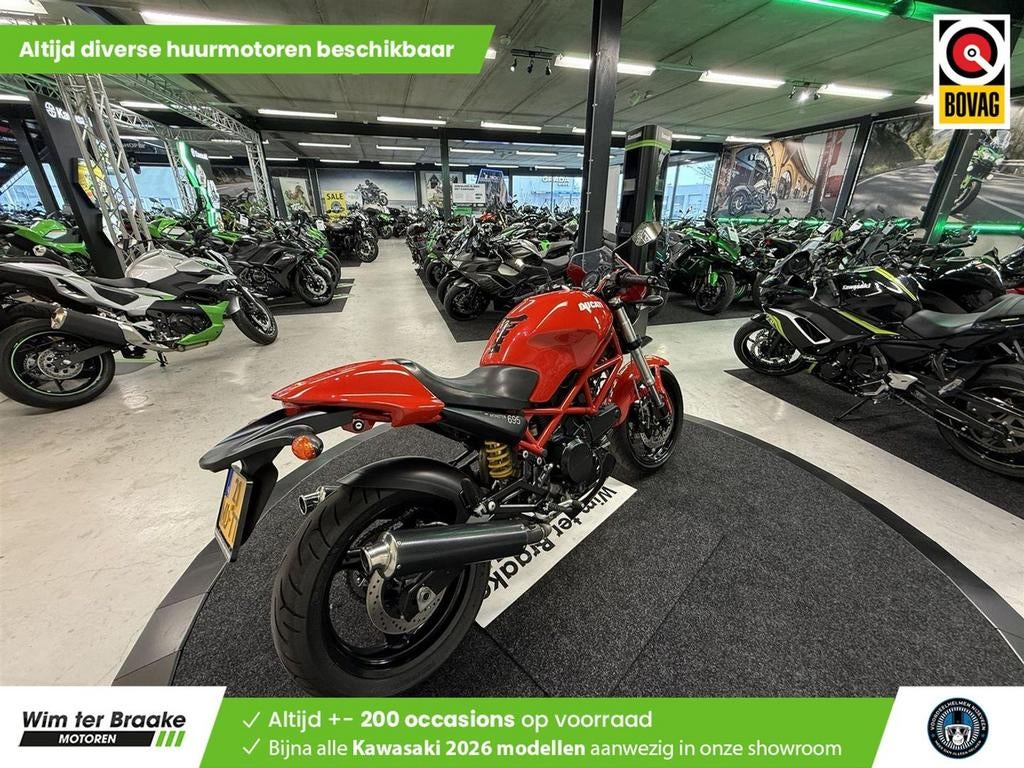 Ducati Monster 695 (bj 2006) 20,905 km, DUCATI, 2 cilinders, Motorrijbewijs A, Bedrijf