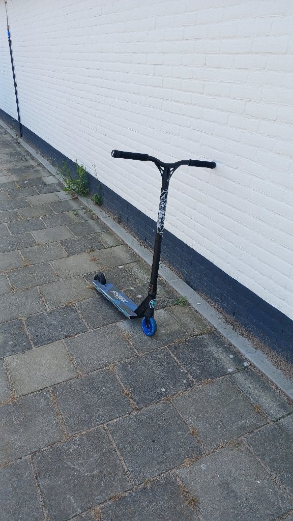 Custom stuntstep, Fietsen en Brommers, Steps, Ophalen, Gebruikt, Gewone step, Lucky