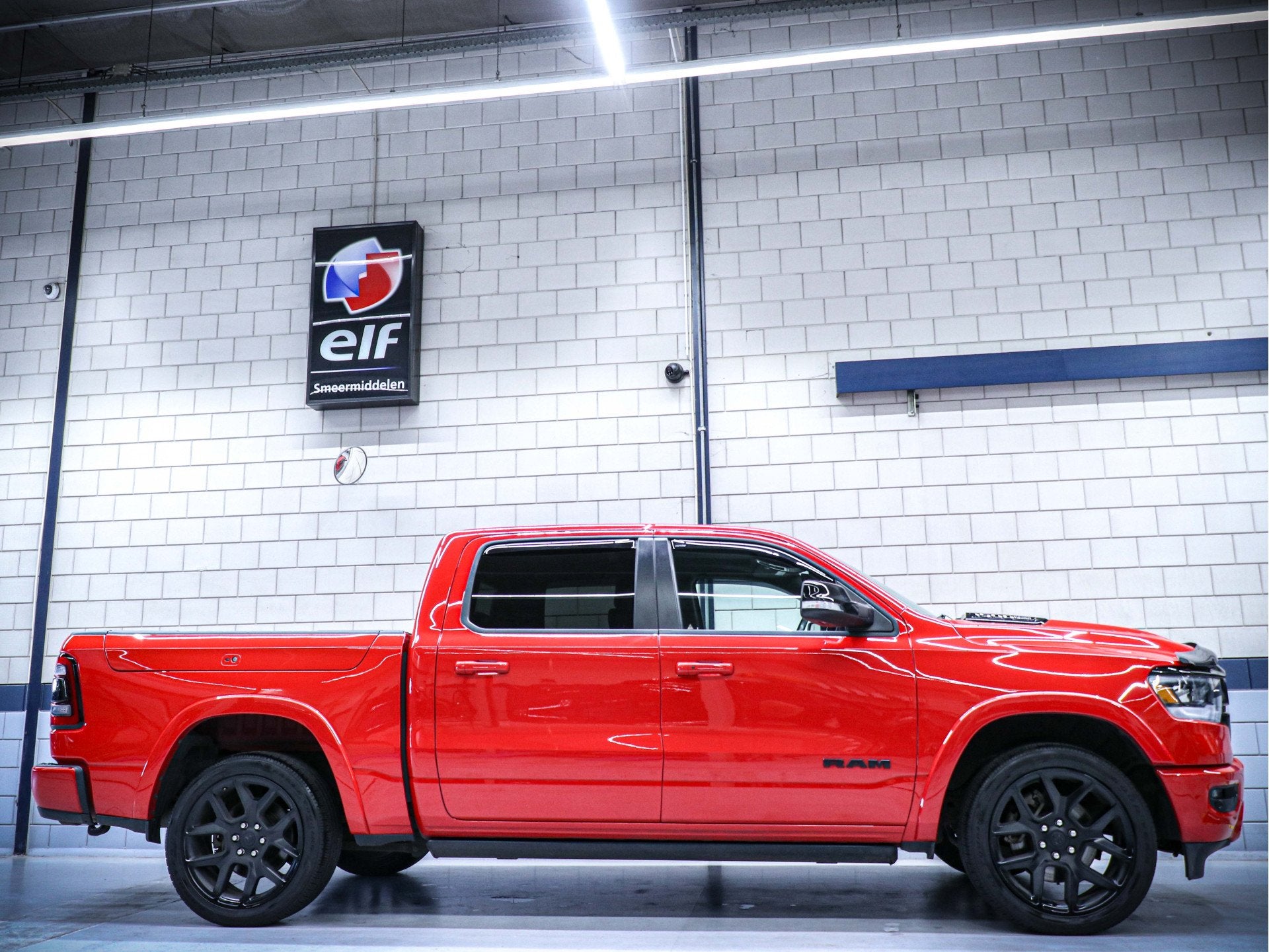 Dodge Ram 1500 Laramie Night Rambox + MWK | 5.7L HEMI V8 400, Gebruikt, 5654 cc, 402 pk, Bedrijf